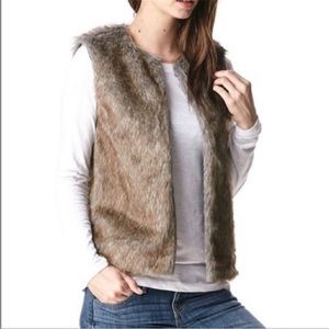 Glamsia brown faux fur vest, size large